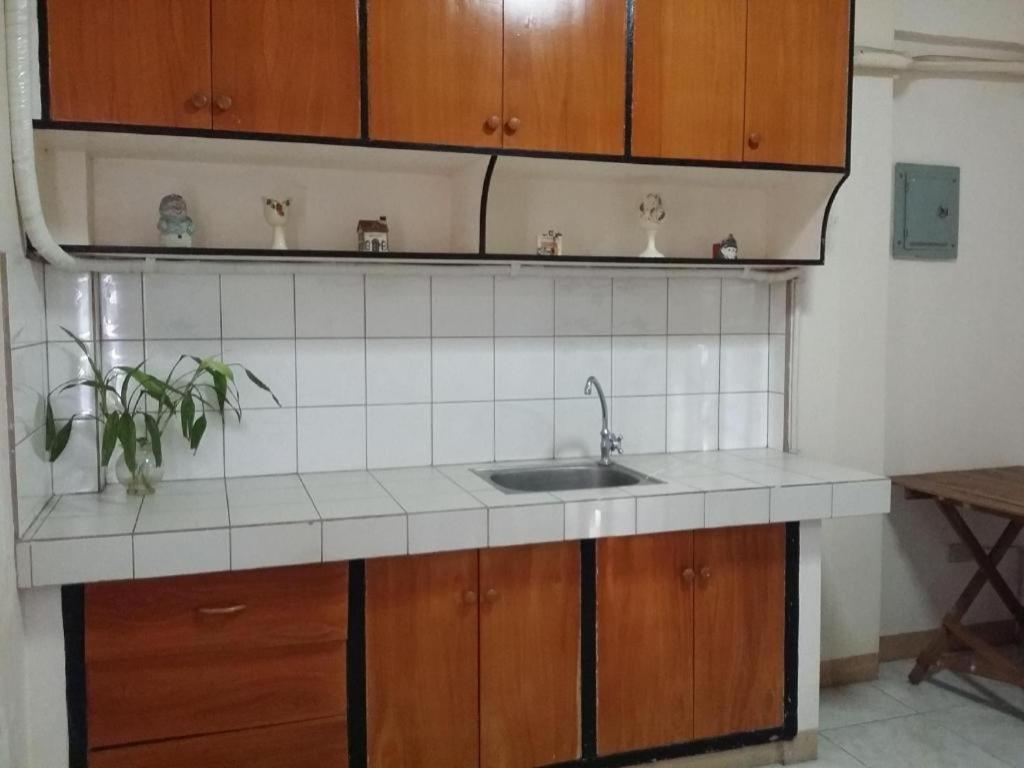 Bridgeview Hotel Laoag Eksteriør billede
