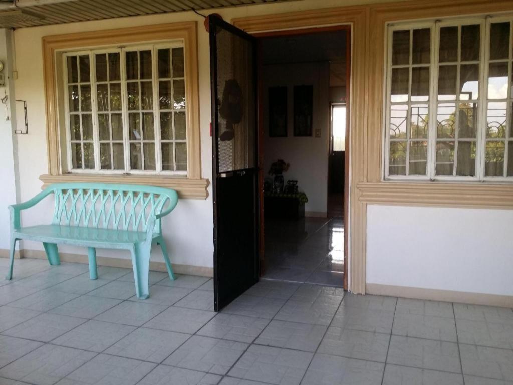 Bridgeview Hotel Laoag Eksteriør billede