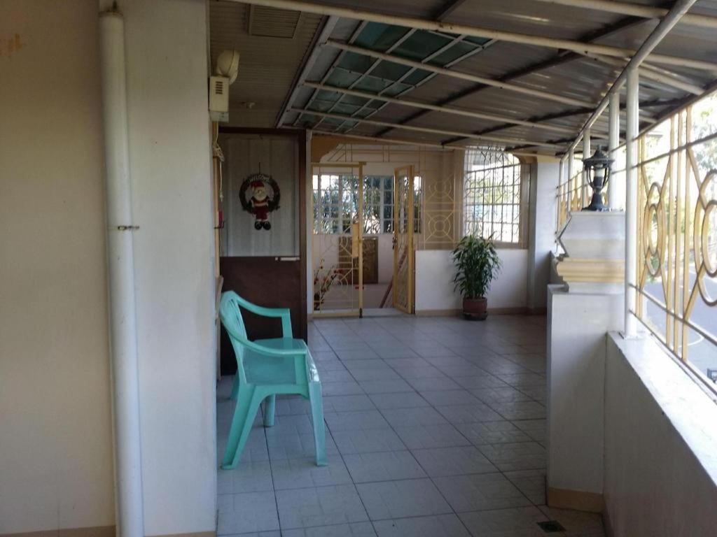 Bridgeview Hotel Laoag Eksteriør billede